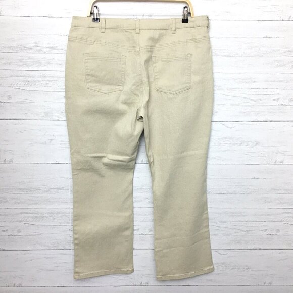 NEW DG2 Diane Gilman Tan Bootcut Jeans Stud Embellishment Stretch size 18WP - Picture 3 of 9